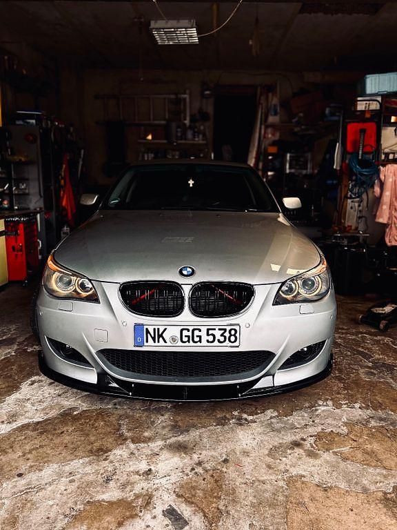 Gebraucht BMW 520 163 PS (119 kW) 2006 Silber Limousine