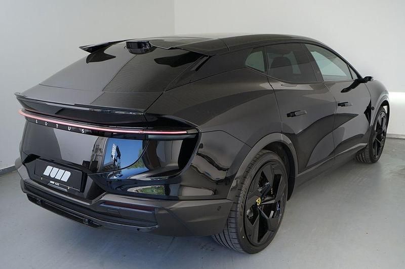 Neu Lotus Eletre 675 kW (918 PS) 2025 Schwarz SUV