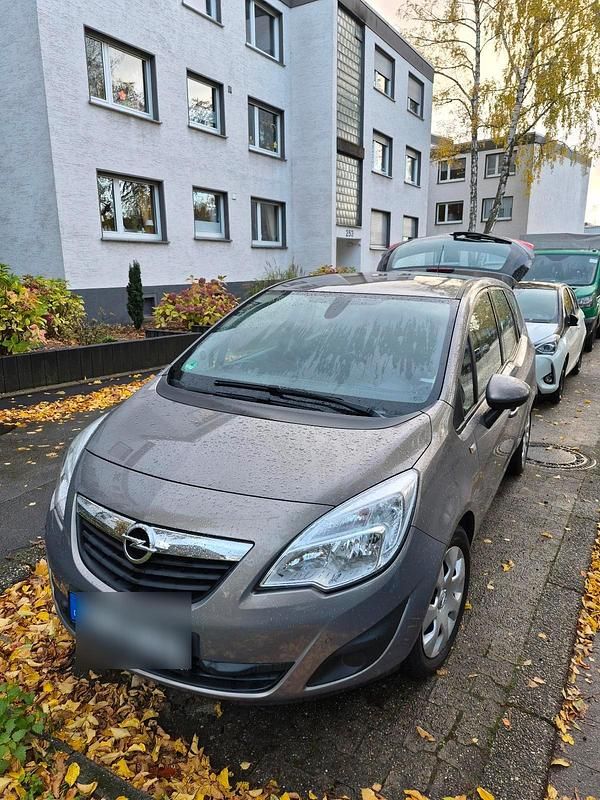 Braun Gebraucht 2012 Opel Meriva Van / Kleinbus | 4.300 € (Superpreis) - Bild 1/4