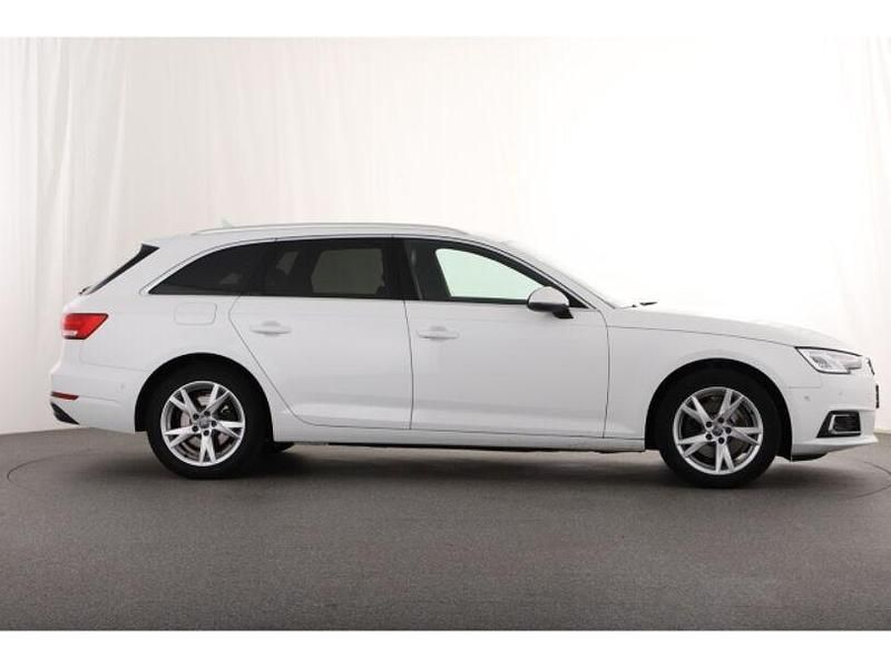 Gebraucht Audi A4 Sport 150 PS (110 kW) 2018 Weiss Kombi