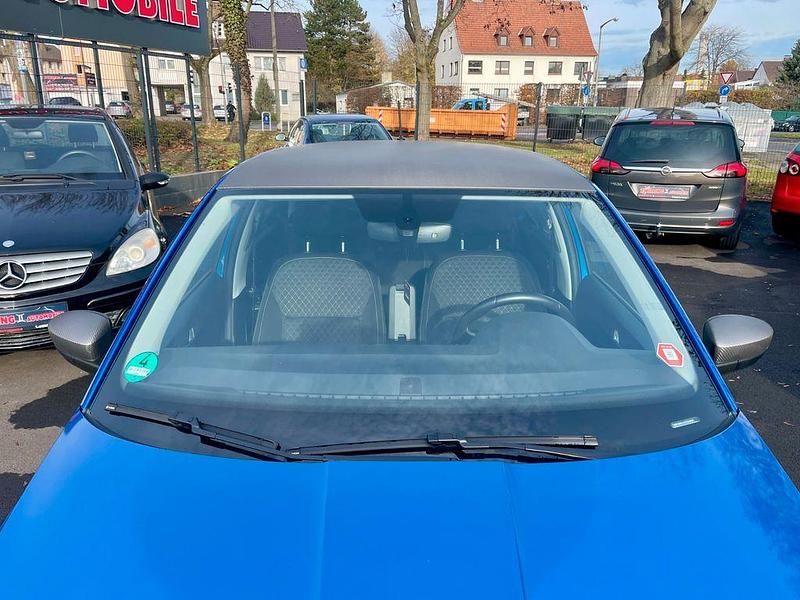 Gebraucht Skoda Fabia 90 PS (66 kW) 2015 Blau Limousine