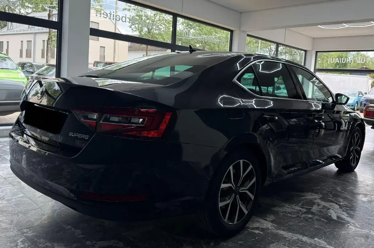 Gebraucht Skoda Superb Style 150 PS (110 kW) 2019 Schwarz Limousine