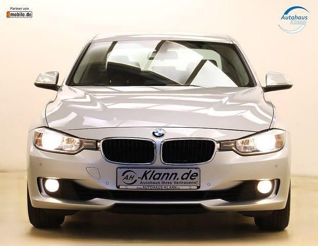 Gebraucht BMW 320 Performance 184 PS (135 kW) 2013 Silber Limousine