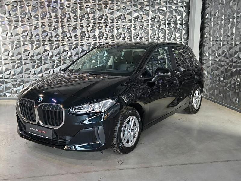 Schwarz Gebraucht 2022 BMW 218 Active Tourer Van / Kleinbus | 22.490 € (Superpreis) - Bild 1/4