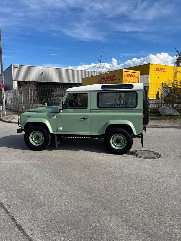 Gebraucht Land Rover Defender Heritage 122 PS (89 kW) 2016 Grün SUV