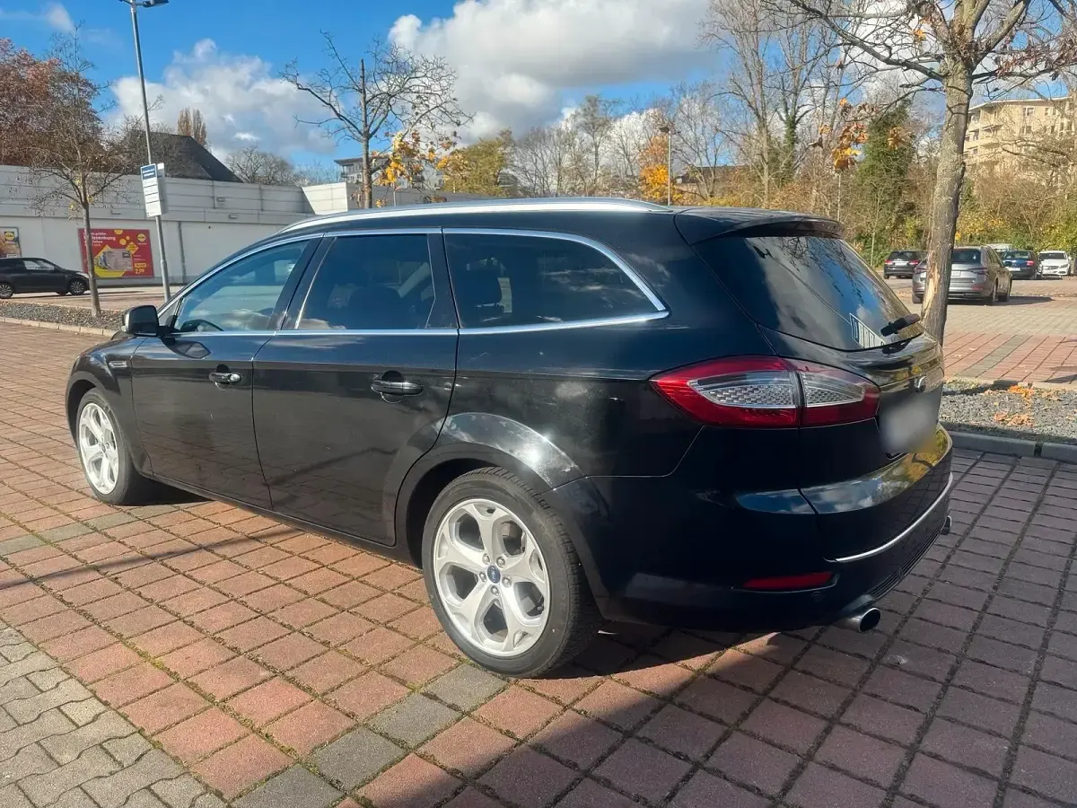 Gebraucht Ford Mondeo 200 PS (147 kW) 2012 Schwarz Kombi