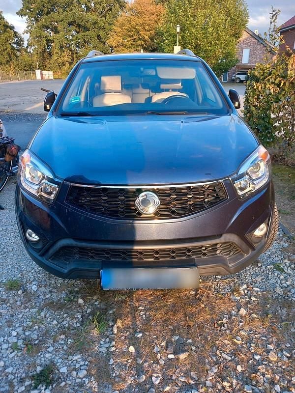 Blau Gebraucht 2014 Ssangyong Korando SUV | 9.000 € (Teuer) - Bild 1/3