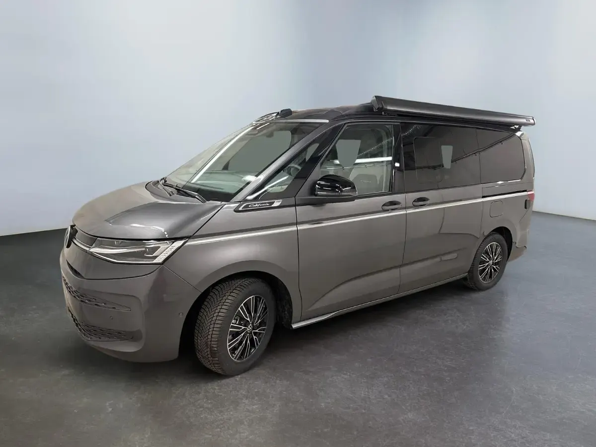 Neu VW California California 150 PS (110 kW) 2026 X3  indium grey met. Van
