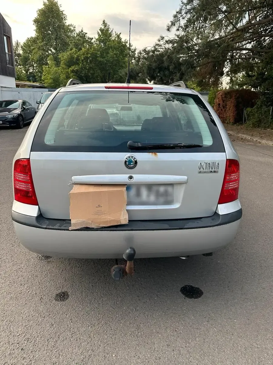 Gebraucht Skoda Octavia 102 PS (75 kW) 2002 Silber Kombi