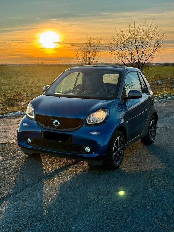 Gebraucht Smart ForTwo Cabrio 60 kW (82 PS) 2017 Blau Cabrio