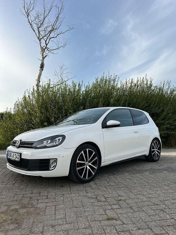 Weiß Gebraucht 2012 VW Golf GTD Limousine | 6.250 € (Guter Preis) - Bild 1/4