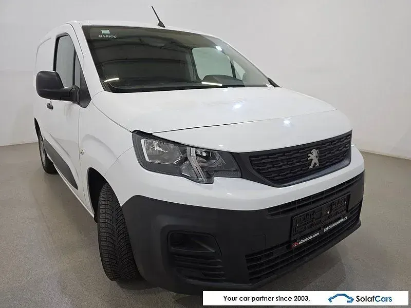 Gebraucht Peugeot Partner 75 PS (55 kW) 2021 Weiß Van / Kleinbus