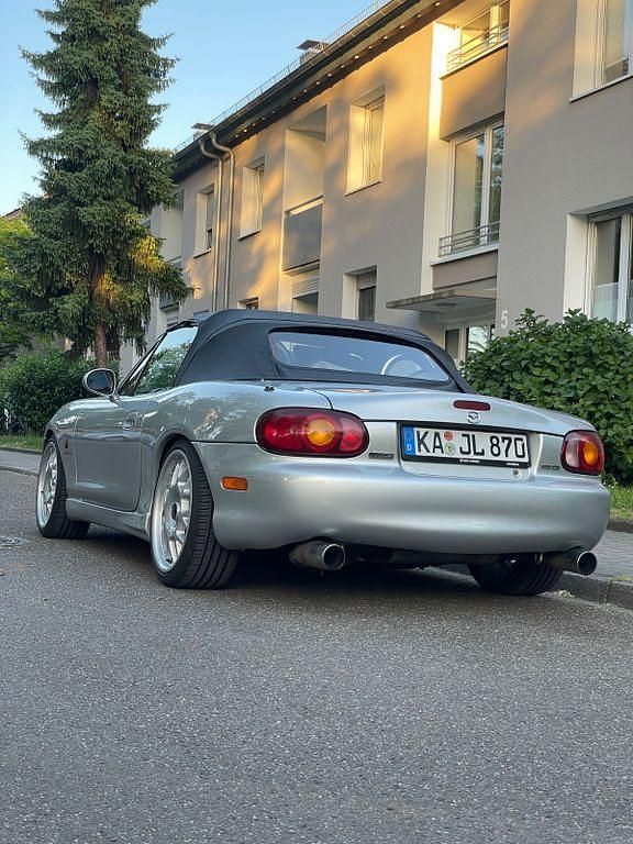 Occasion Mazda MX5 110 ch (80 kW) 1999 Argent Cabriolet