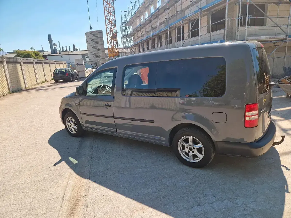 Gebraucht VW Caddy 102 PS (75 kW) 2015 Grau Van / Kleinbus