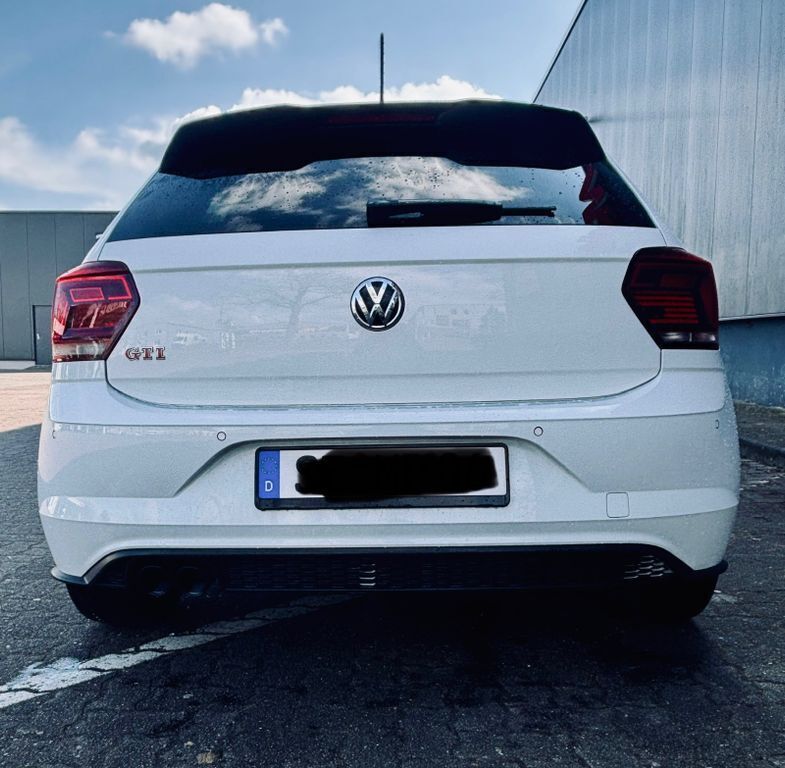 Gebraucht VW Polo Beats 200 PS (147 kW) 2018 Weiß Kleinwagen