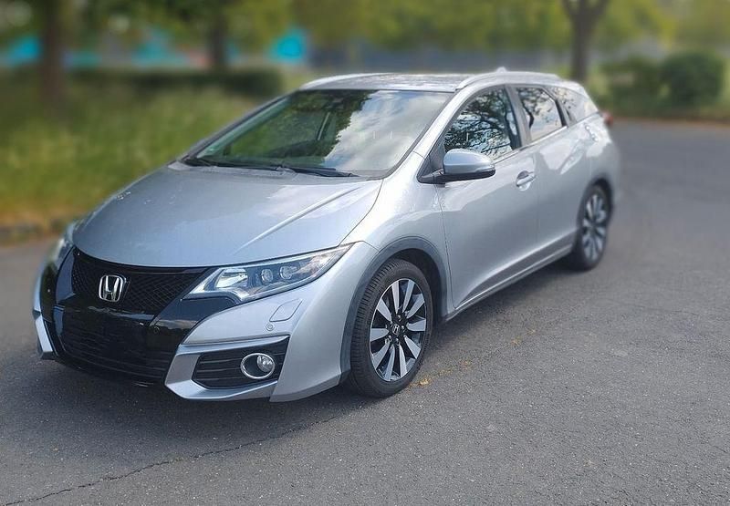 Grau Gebraucht 2017 Honda Civic Lifestyle Kombi | 16.000 € (Fairer Preis) - Bild 1/4