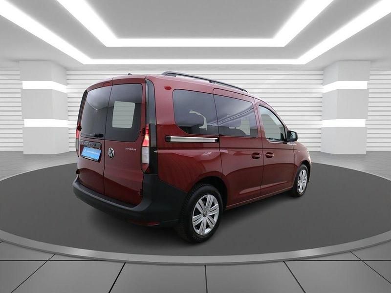 Gebraucht VW Caddy Basis 150 PS (110 kW) 2024 Fortanarot (red), metallic Van / Kleinbus