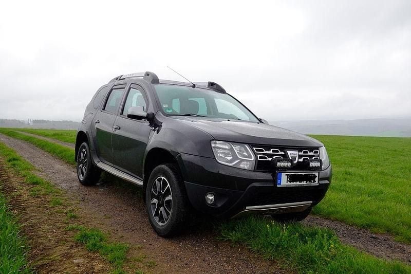 Gebraucht Dacia Duster Prestige 109 PS (80 kW) 2016 Schwarz SUV