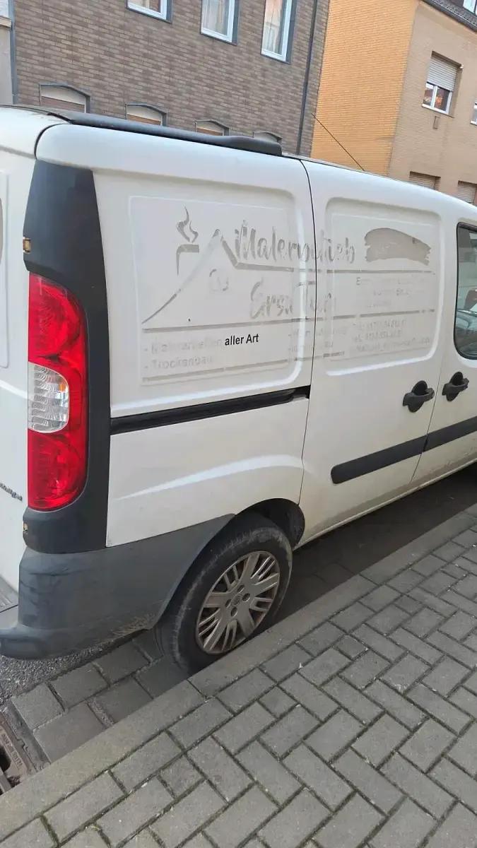 Gebraucht Fiat Doblò 75 PS (55 kW) 2009 Weiß Van / Kleinbus