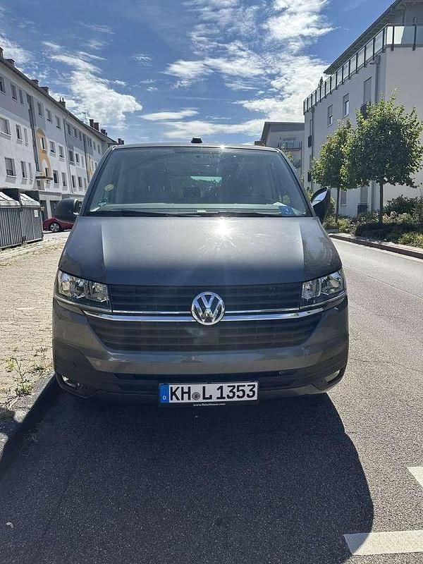 Second-hand VW Multivan 131 CP (96 kW) 2021 Monovolum