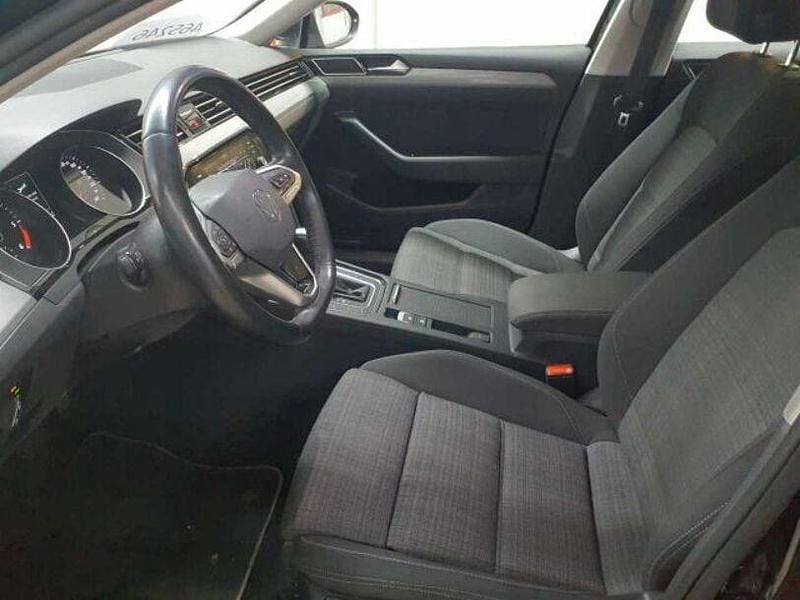 Gebraucht VW Passat Business 200 PS (147 kW) 2021 Deep black perleffekt Kombi