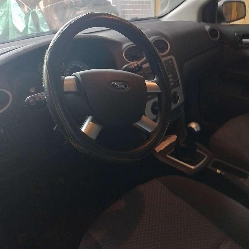 Gebraucht Ford Focus Sport 136 PS (100 kW) 2007 Weiß Kombi