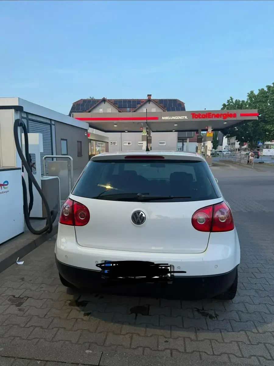 Gebraucht VW Golf VI 122 PS (89 kW) 2008 Weiß Kleinwagen