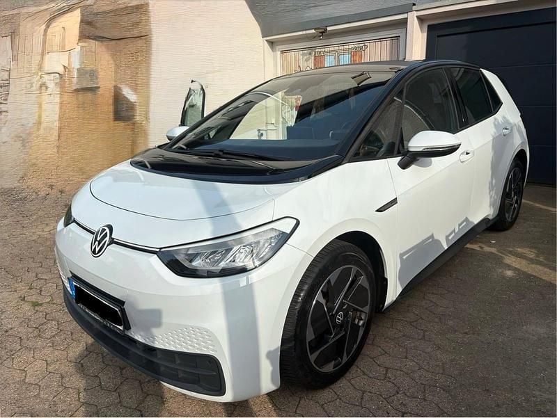 Weiß Gebraucht 2021 VW ID.3 Pro Performance Kleinwagen | 17.200 € (Superpreis) - Bild 1/4
