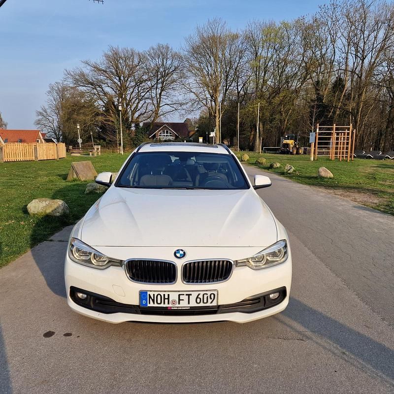 Gebraucht BMW 320 Advantage 163 PS (119 kW) 2018 Alpinweiss 3 Kombi