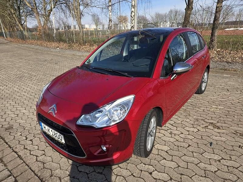 Gebraucht Citroën C3 Tendance 95 PS (69 kW) 2012 Rot Limousine