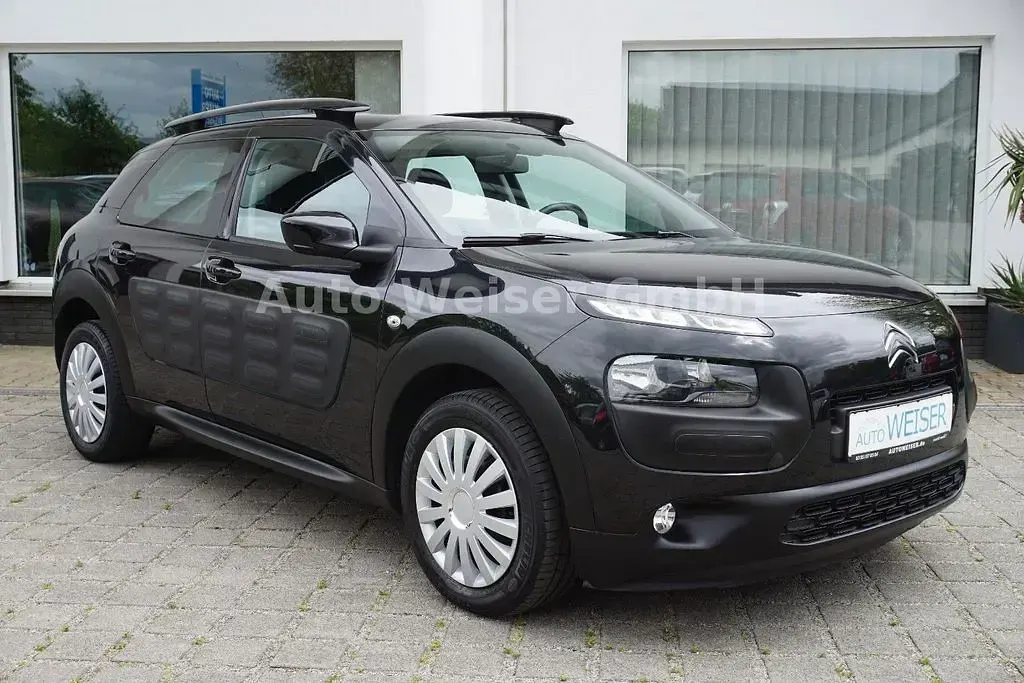Gebraucht Citroën C4 Feel 99 PS (72 kW) 2017 Schwarz Limousine