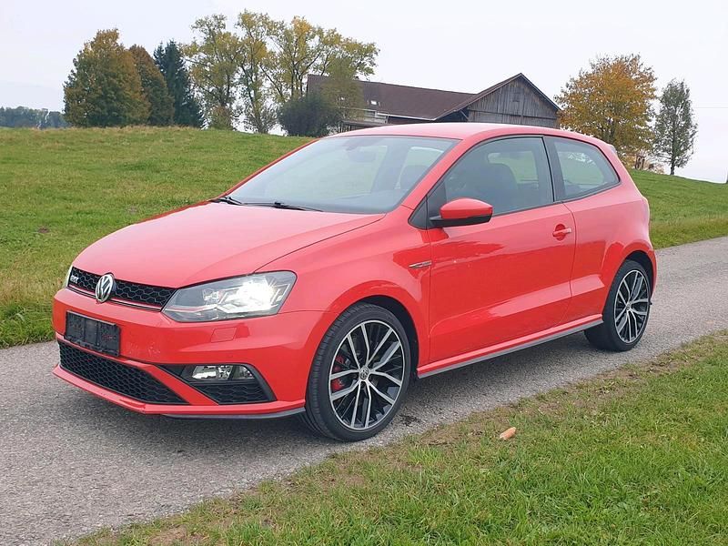 Rot Gebraucht 2015 VW Polo GTI Kleinwagen | 9.999 € (Fairer Preis) - Bild 1/4