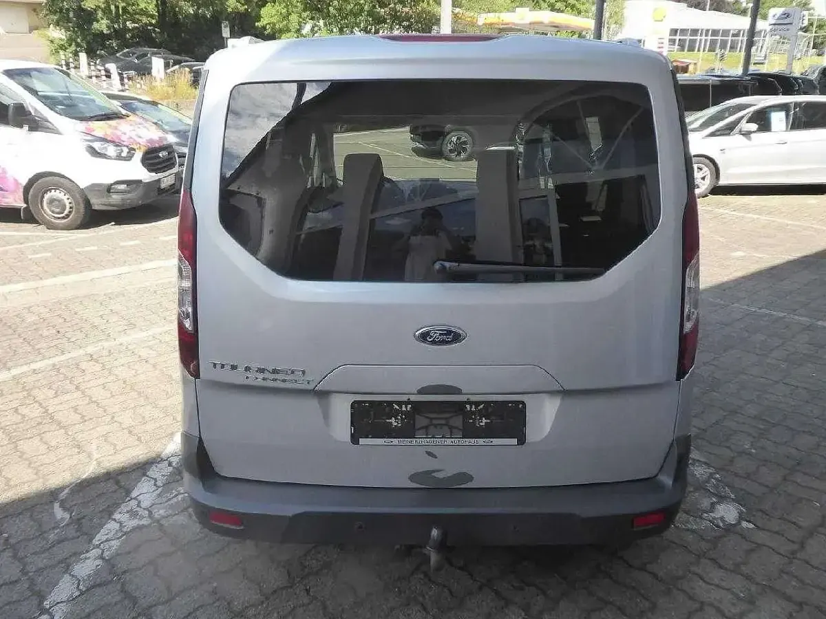 Gebraucht Ford Tourneo Connect Trend 95 PS (69 kW) 2014 Silber Van / Kleinbus