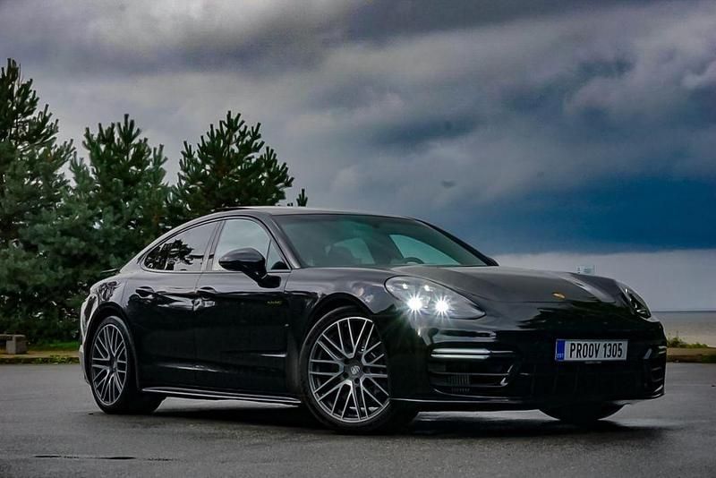 Schwarz Gebraucht 2021 Porsche Panamera 4 Limousine | 78.900 € (Fairer Preis) - Bild 1/4