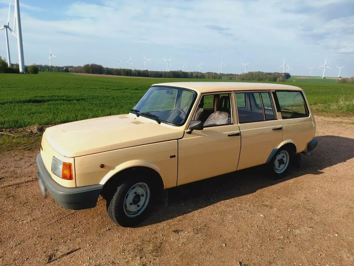 Gebraucht Wartburg 353 58 PS (42 kW) 1989 Gelb Kombi