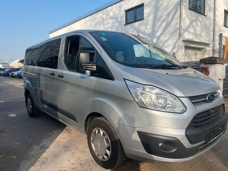 Gebraucht Ford Transit Trend 170 PS (125 kW) 2017 Silber Kombi