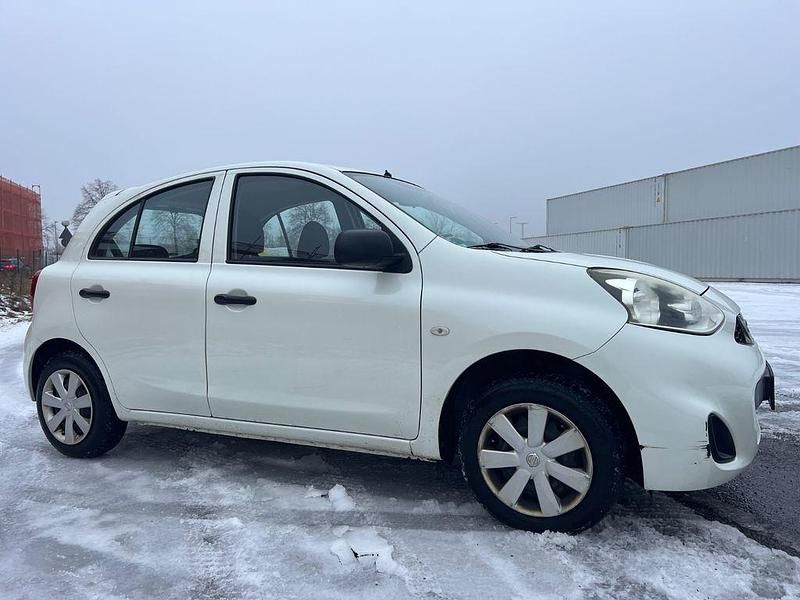 Gebraucht Nissan Micra Acenta 80 PS (58 kW) 2014 Weiß Kleinwagen