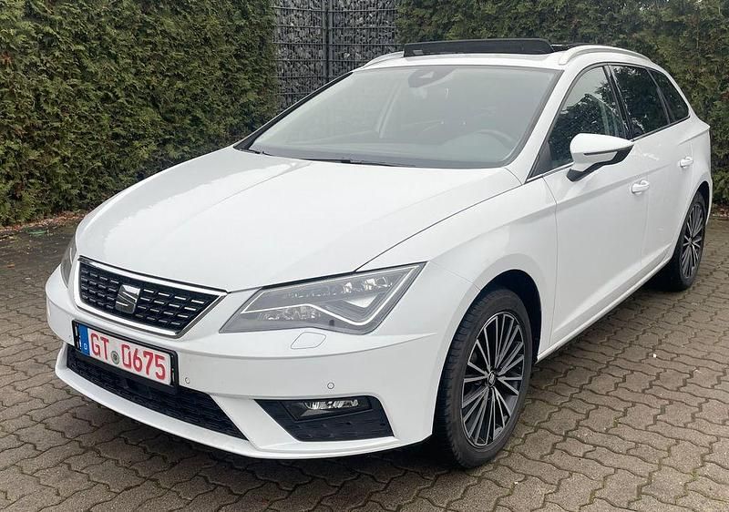 Weiß Gebraucht 2017 Seat Leon ST XCELLENCE Kombi | 11.000 € (Guter Preis) - Bild 1/4