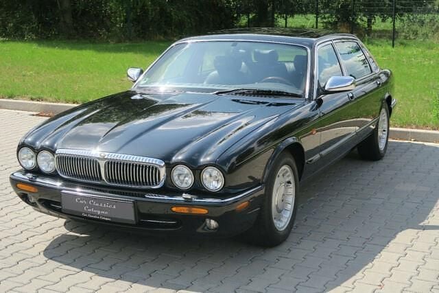 Schwarz Gebraucht 1998 Jaguar XJ8 Limousine | 39.000 € - Bild 1/4