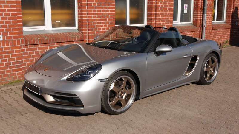 Silber Gebraucht 2021 Porsche 718 Boxster GTS Cabrio | 94.900 € (Fairer Preis) - Bild 1/4