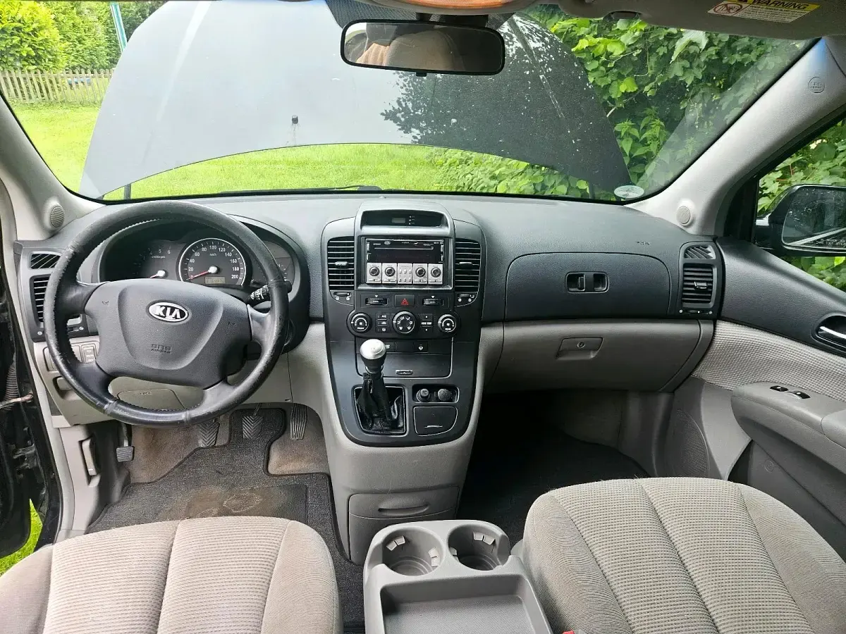 Gebraucht Kia Carnival 185 PS (136 kW) 2007 Schwarz Van / Kleinbus