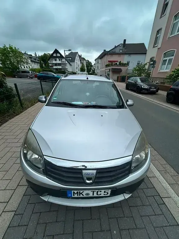 Gebraucht Dacia Sandero Stepway 84 PS (61 kW) 2011 Grau Limousine