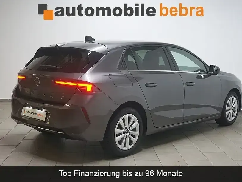 Używany Opel Astra Elegance 131 KM (96 kW) 2023 Szary Hatchback
