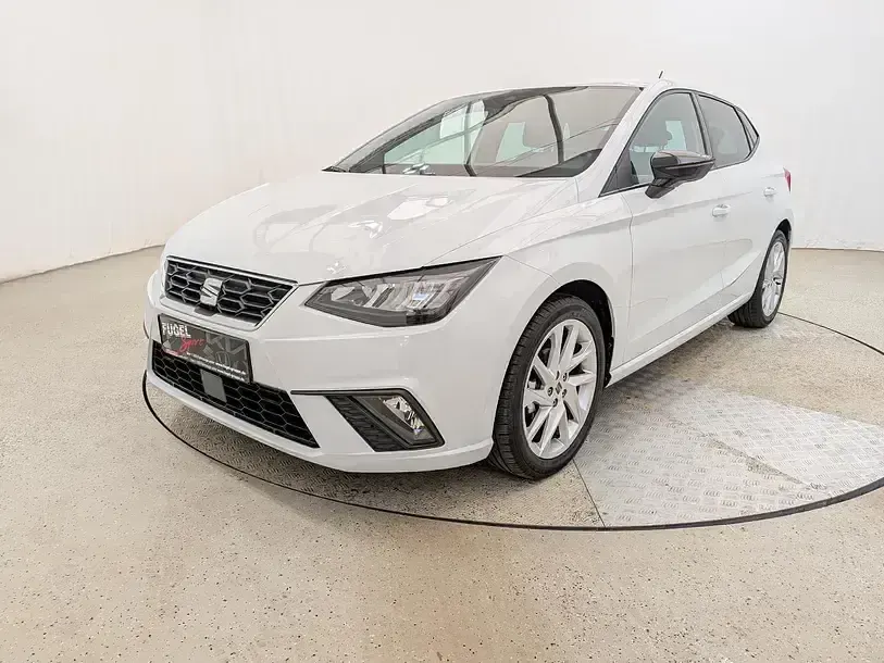 Gebraucht Seat Ibiza FR 95 PS (69 kW) 2025 "nevada" weiss Kleinwagen