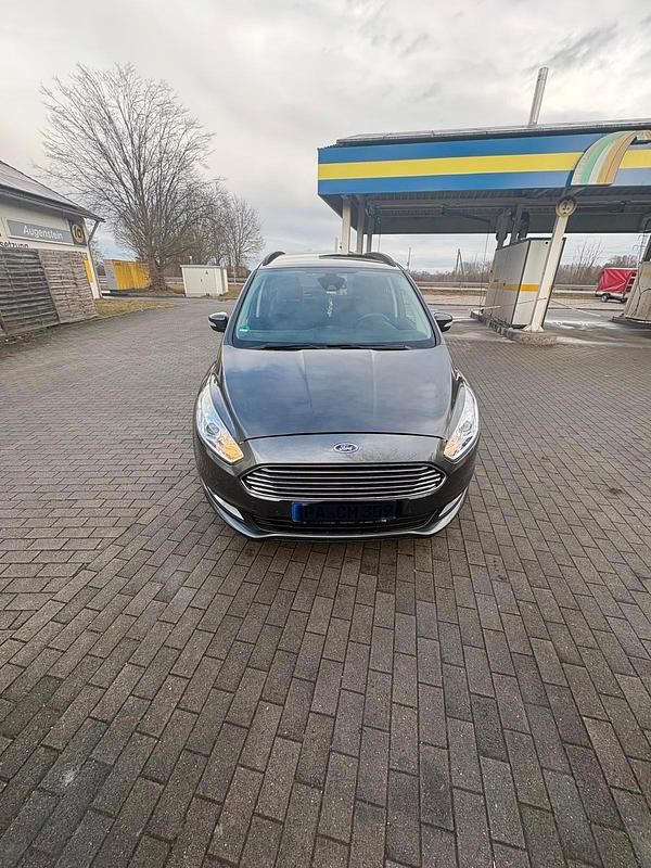 Gebraucht Ford Galaxy Titanium 150 PS (110 kW) 2016 Grau Van / Kleinbus