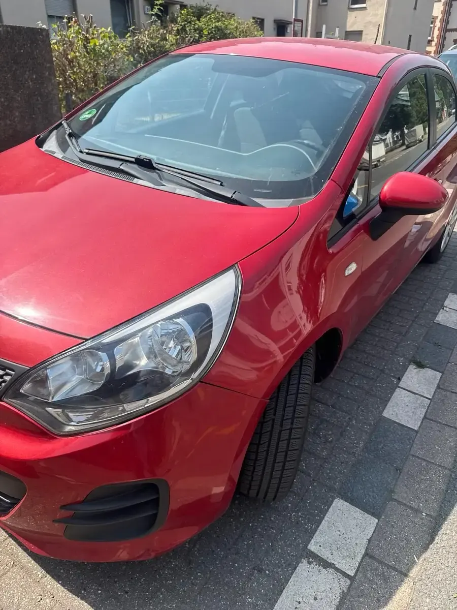 Gebraucht Kia Rio 86 PS (63 kW) 2015 Rot Kombi