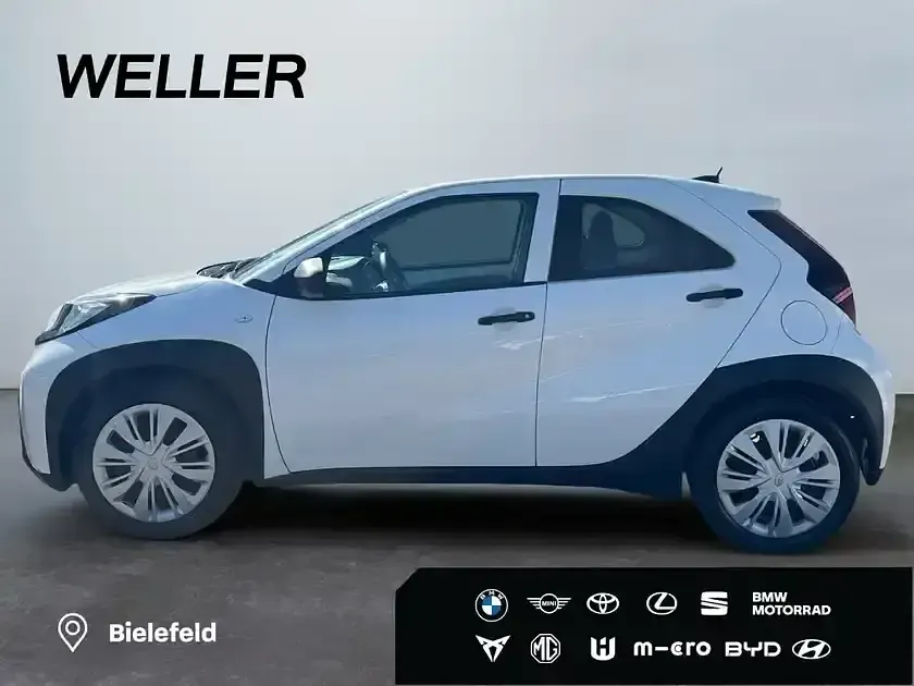 Gebraucht Toyota Aygo 72 PS (52 kW) 2023 Schneeweiß Kleinwagen