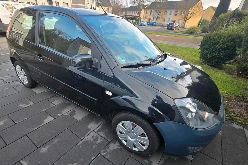 Gebraucht Ford Fiesta 60 PS (44 kW) 2007 Schwarz Kleinwagen
