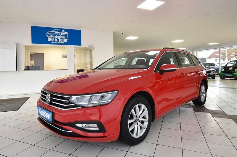 Gebraucht VW Passat Business 122 PS (89 kW) 2021 Rot Kombi