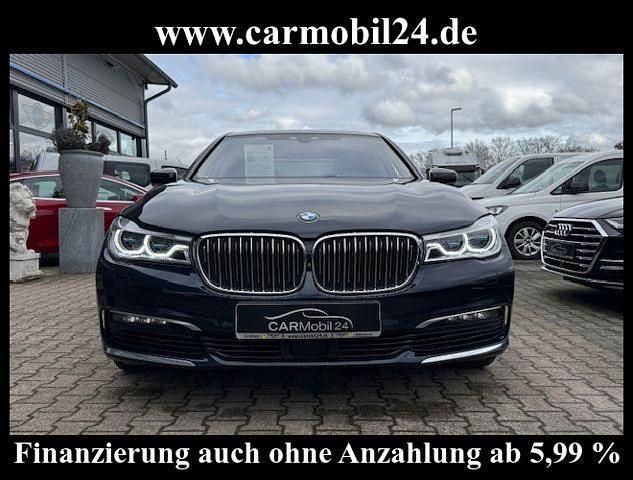 Gebraucht BMW 750 Performance 400 PS (294 kW) 2018 Blau Limousine